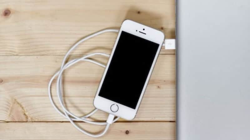 σύνδεση στο iphone 13