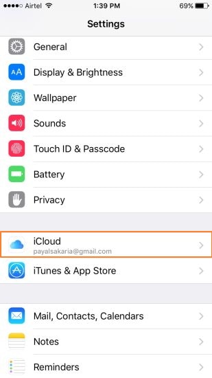 choisissez la bonne option pour fusionner les contacts en double sur iPhone